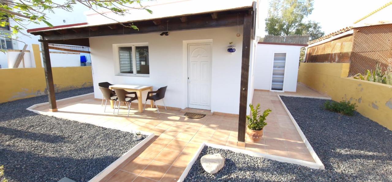 Villa Casa Geminis, Relax, Sol Y Jacuzzi à Tarajalejo Extérieur photo